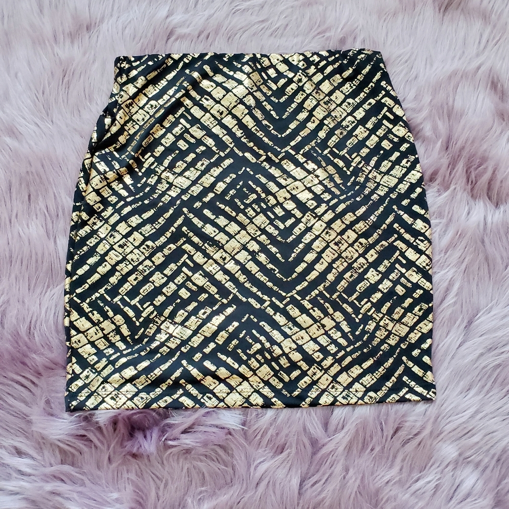 Black & Gold Mini Skirt - Picture 4 of 4